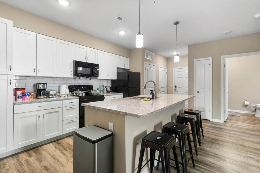 Elegant 2 Bed/2 Bath Apartment In Melbourne Fl Exteriör bild