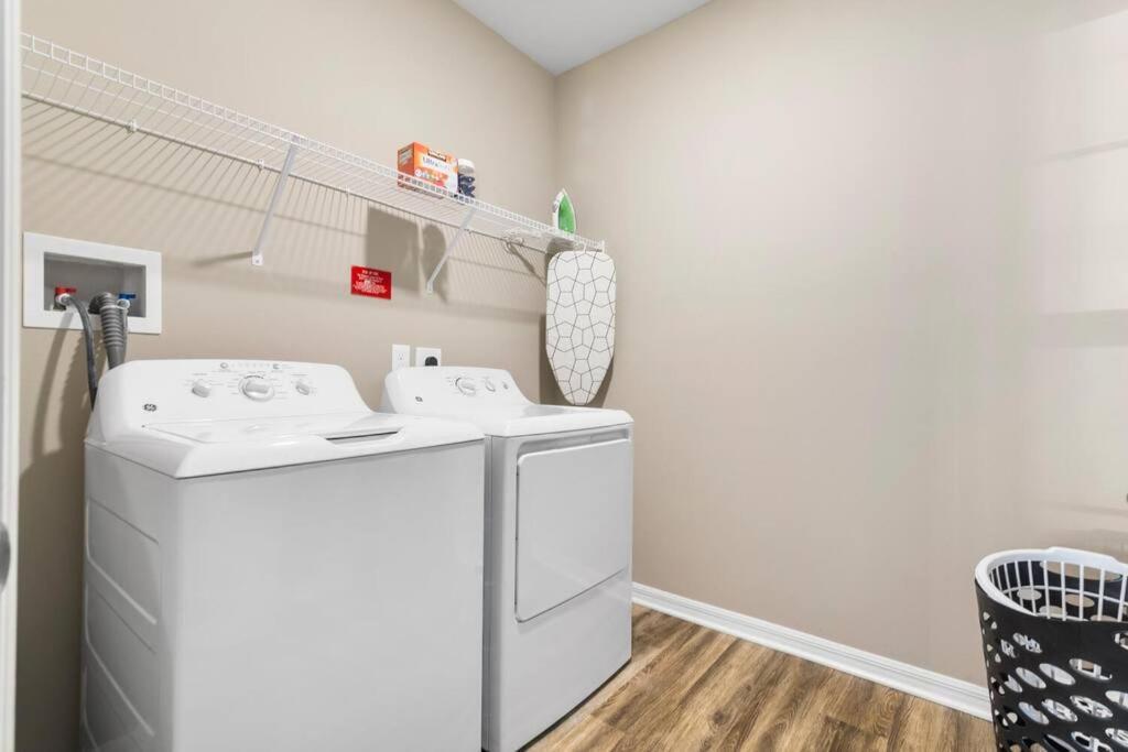 Elegant 2 Bed/2 Bath Apartment In Melbourne Fl Exteriör bild