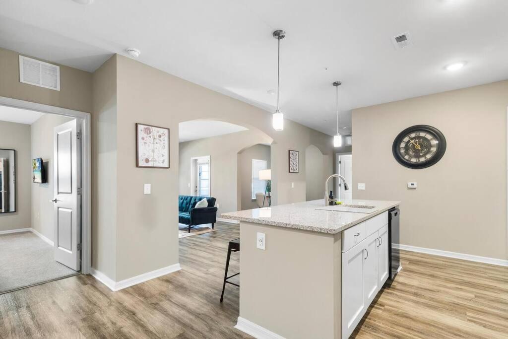Elegant 2 Bed/2 Bath Apartment In Melbourne Fl Exteriör bild