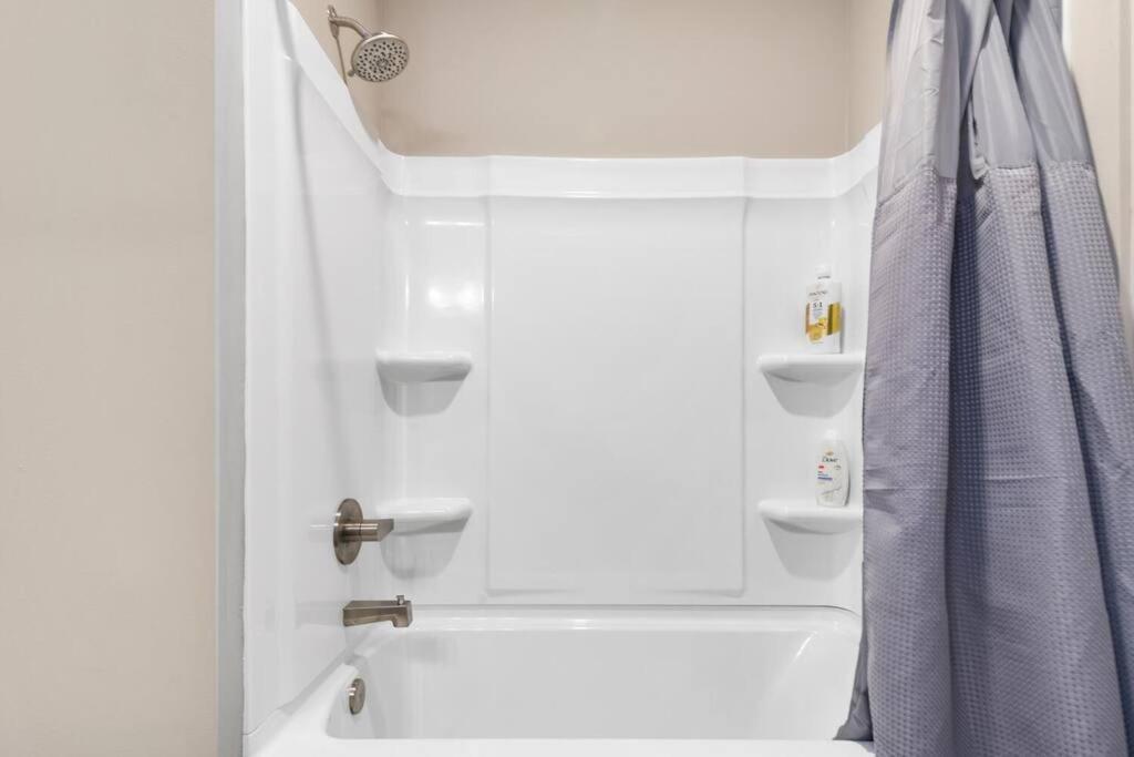 Elegant 2 Bed/2 Bath Apartment In Melbourne Fl Exteriör bild